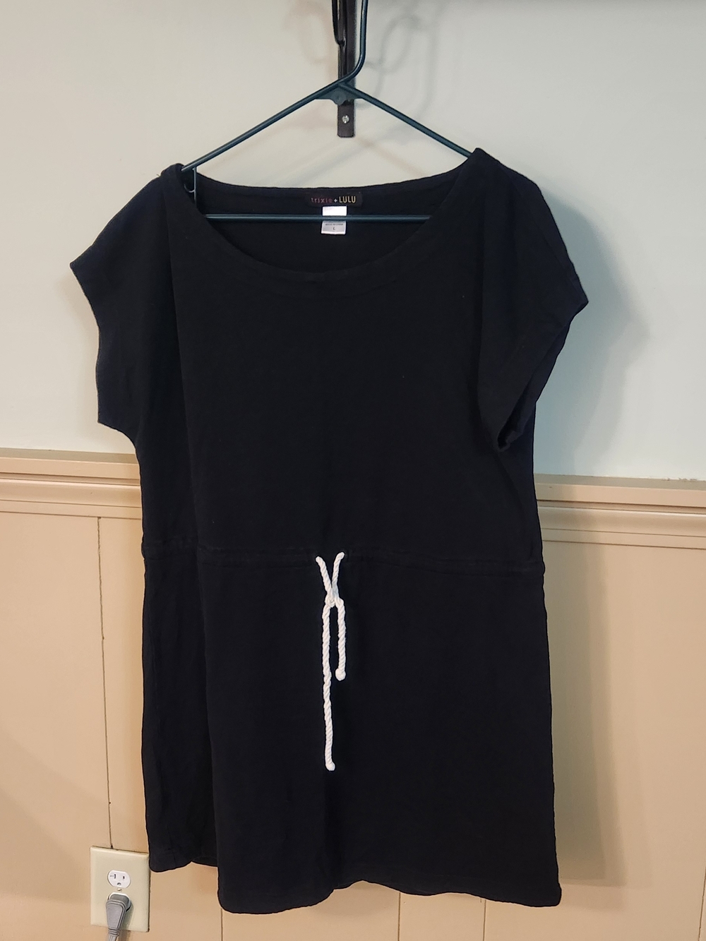 Trixie + Lulu Black Drawstring Waist T-Shirt Dress - Casual Knit Mini - Large - Picture 1 of 8